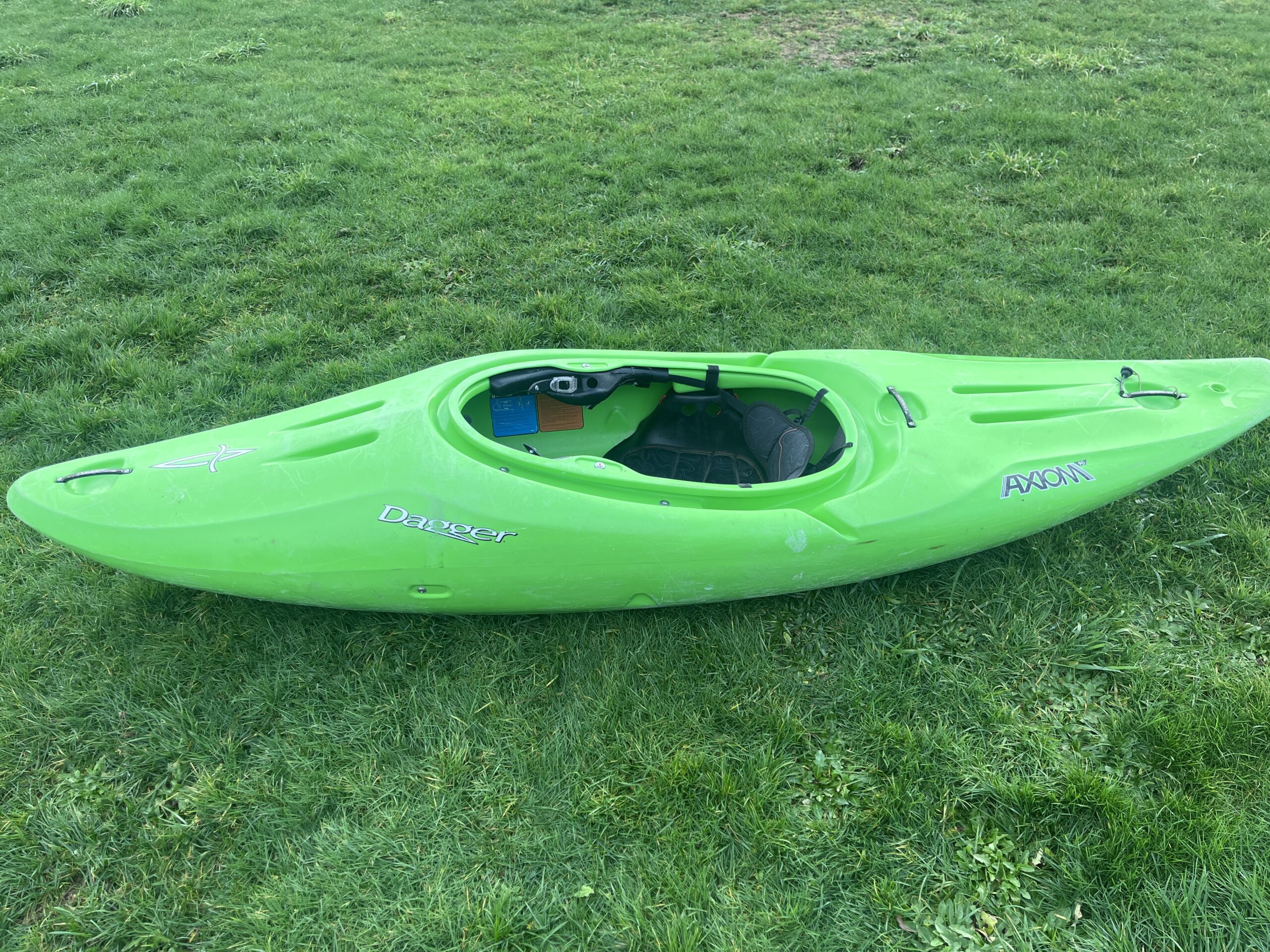 Used Dagger Axiom 9.0 Used Green