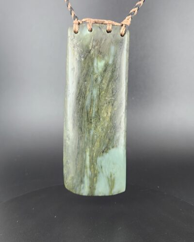 Large Whakatu Jade Toki