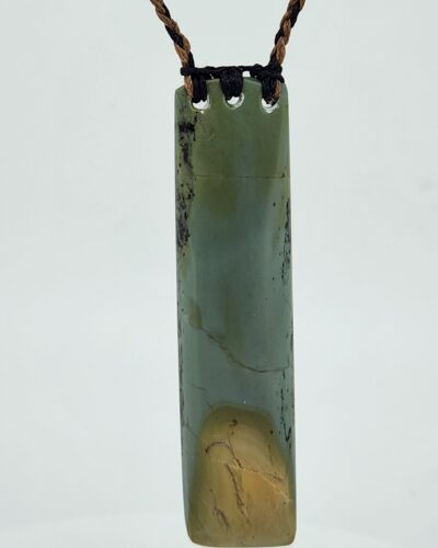 Top of the South Jade Pendant – Toki Pounamu